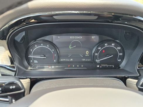 Used 2020 Lincoln Corsair FWD w/ Premium Package image 23