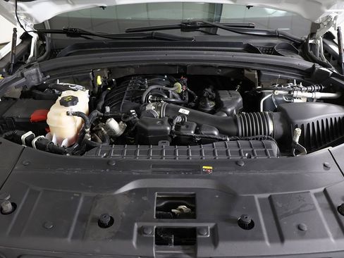 Used 2023 Jeep Grand Cherokee Limited w/ Black Appearance Package image 21