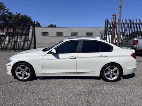 Used 2013 BMW 328i xDrive Sedan AWD/4WD image 4