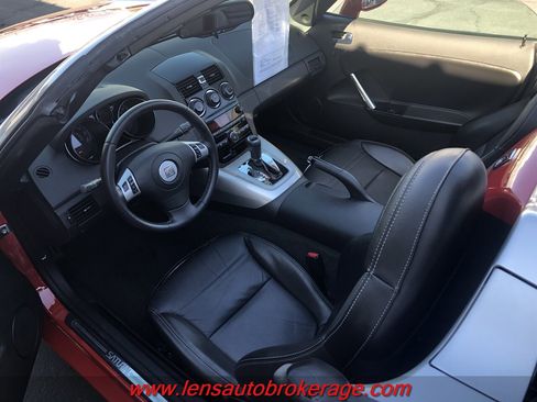 Used 2009 Saturn Sky w/ Premium Trim Package image 20