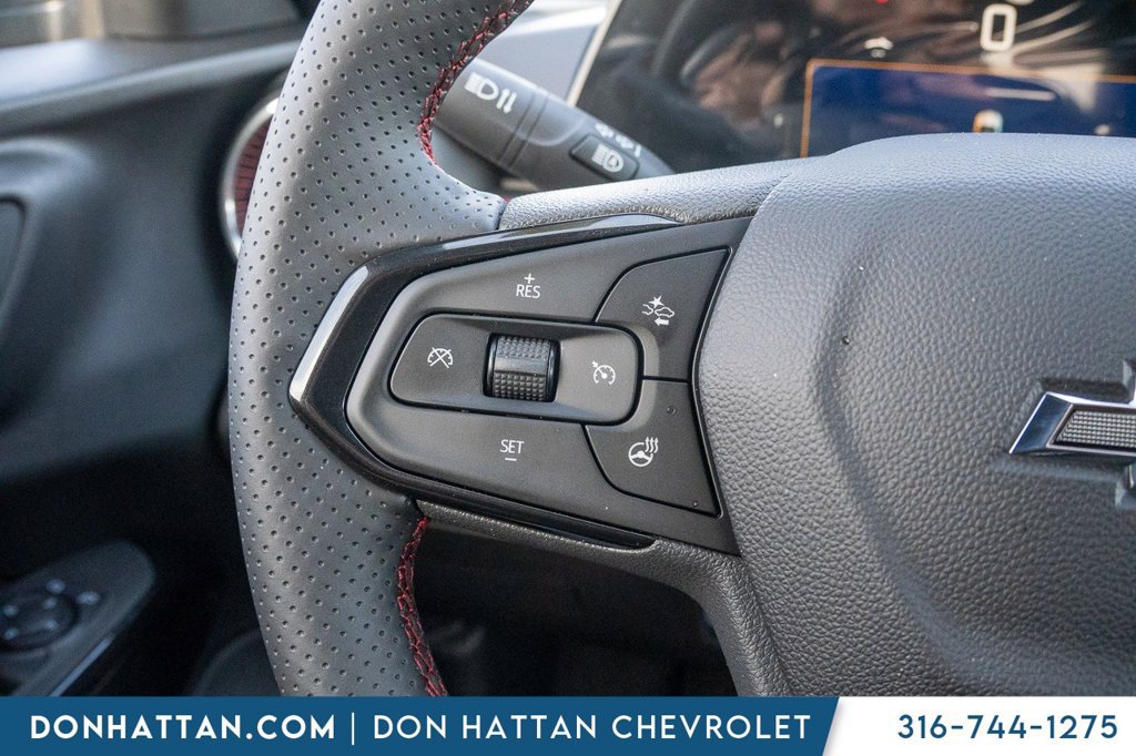 New 2026 Chevrolet Trax RS w/ Sunroof Package FWD image 11