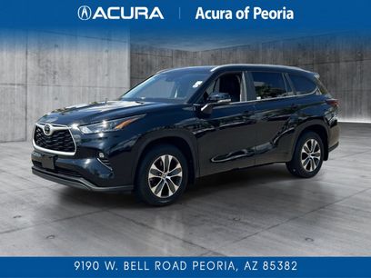 Used 2025 Toyota Highlander XLE