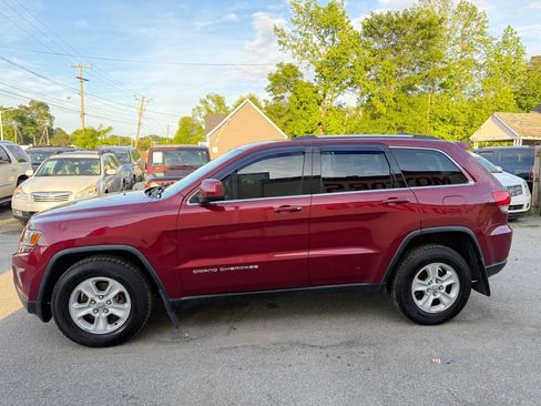 Used 2015 Jeep Grand Cherokee Laredo w/ Quick Order Package 23E AWD/4WD image 5