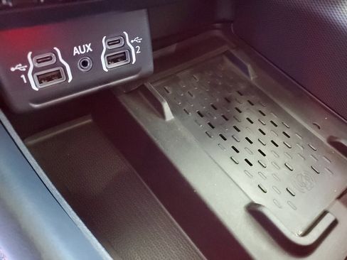 Used 2025 Dodge Durango R/T image 28