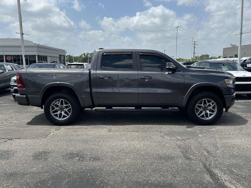 Used 2022 RAM 1500 Laramie AWD/4WD image 2