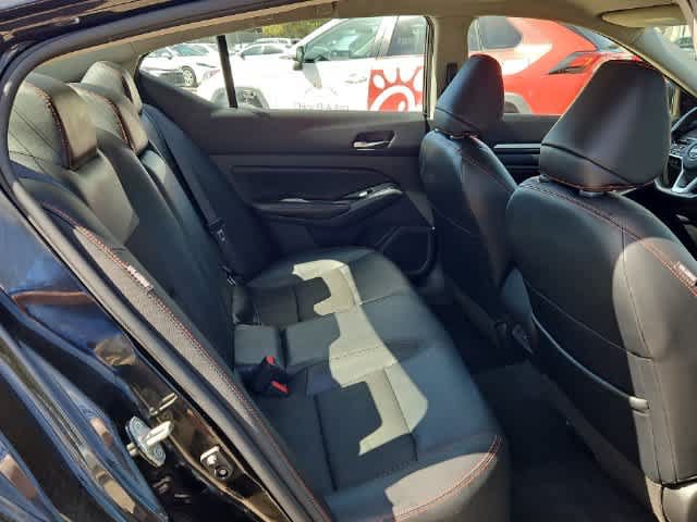 Used 2023 Nissan Altima 2.5 SR AWD/4WD image 17