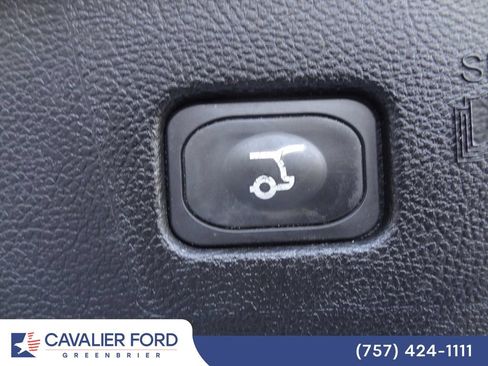Certified 2023 Ford Edge SEL w/ Convenience Package AWD/4WD image 11
