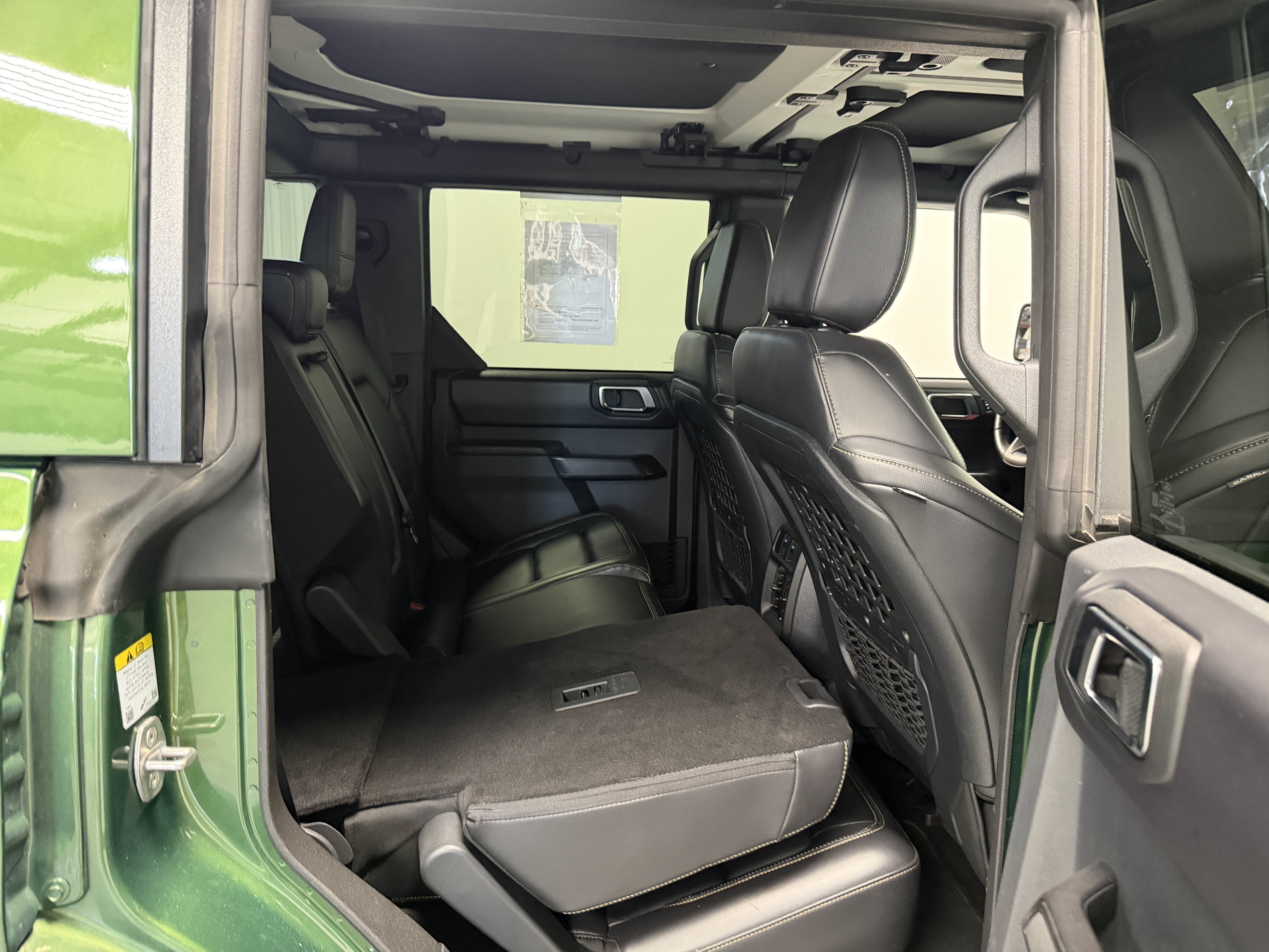 Used 2025 Ford Bronco Badlands AWD/4WD image 25