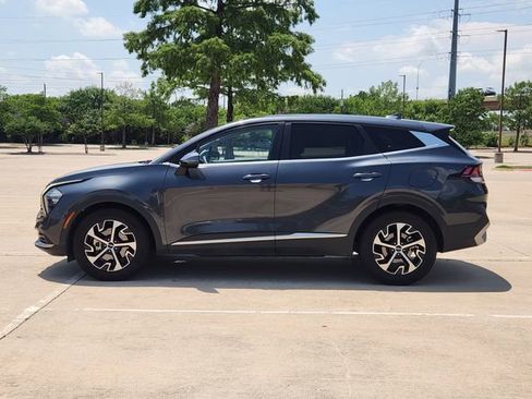 Used 2023 Kia Sportage EX FWD image 4