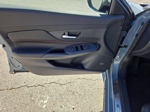 New 2026 Nissan Sentra SR w/ SR Premium Package FWD image 11