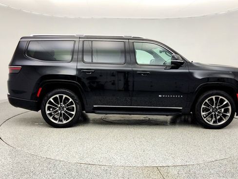 Used 2023 Jeep Wagoneer Series II w/ Premium Group I image 4