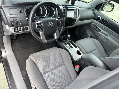 Used 2015 Toyota Tacoma 4x4 Double Cab image 13