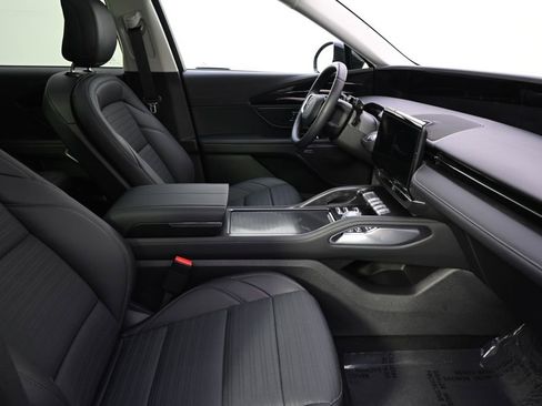 New 2026 Lincoln Nautilus Reserve AWD/4WD image 16