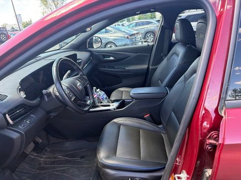 Used 2024 Buick Envista Sport Touring w/ Convenience I Package FWD image 10
