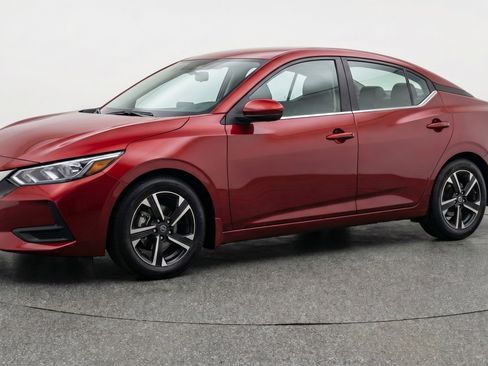 Used 2025 Nissan Sentra SV image 3