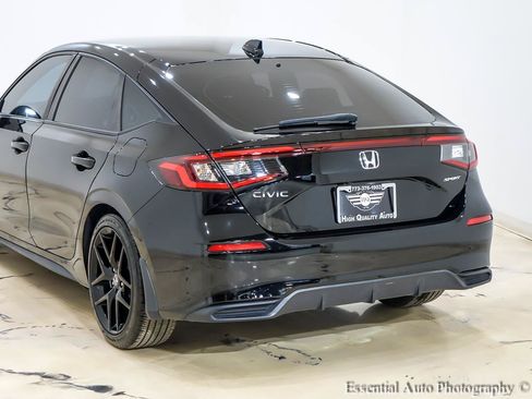 Used 2023 Honda Civic Sport image 9