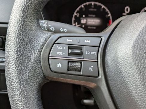 Used 2025 Honda CR-V LX image 25