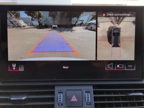 Certified 2024 Audi Q5 e Premium Plus w/ Premium Plus Package image 24