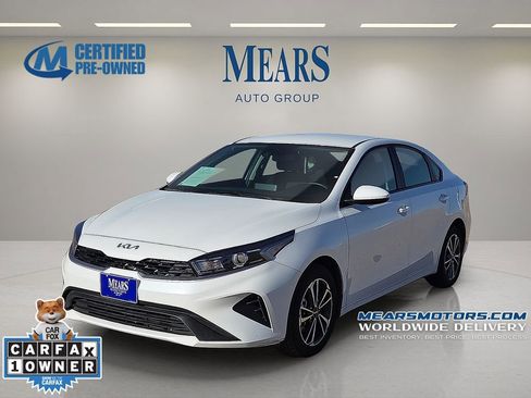 Used 2024 Kia Forte LXS image 1