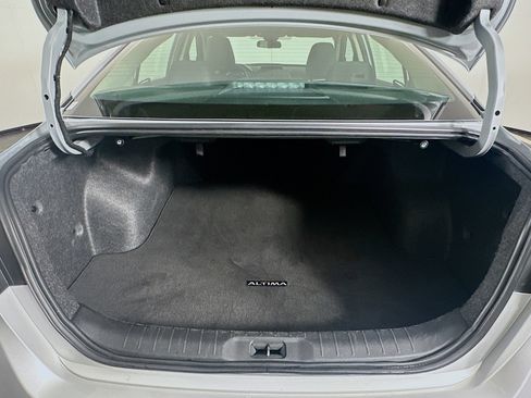 Used 2024 Nissan Altima 2.5 SV image 27