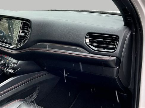 Used 2023 Dodge Durango GT AWD/4WD image 19