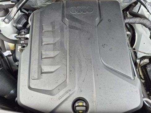 Certified 2025 Audi Q5 Premium w/ Convenience Package AWD/4WD image 24