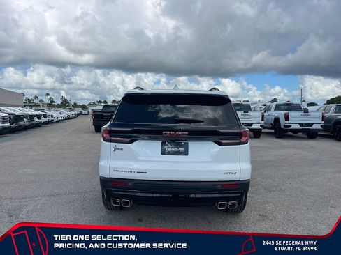 New 2026 GMC Acadia AT4 w/ Luxury Package AWD/4WD image 6