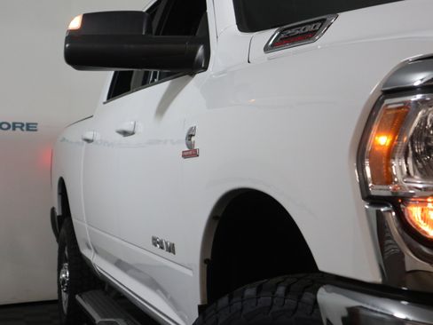 Used 2022 RAM 2500 Big Horn image 3