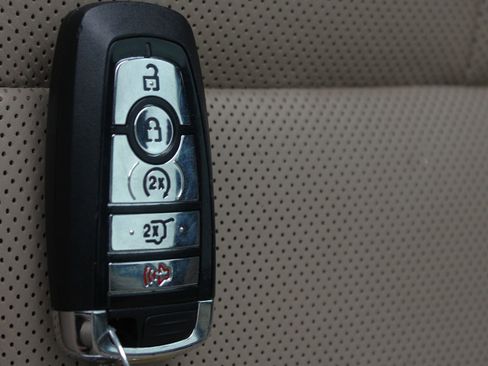 Used 2021 Lincoln Corsair Reserve w/ Equipment Group 201A image 34