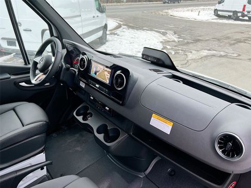 New 2026 Mercedes-Benz Sprinter 2500 image 25