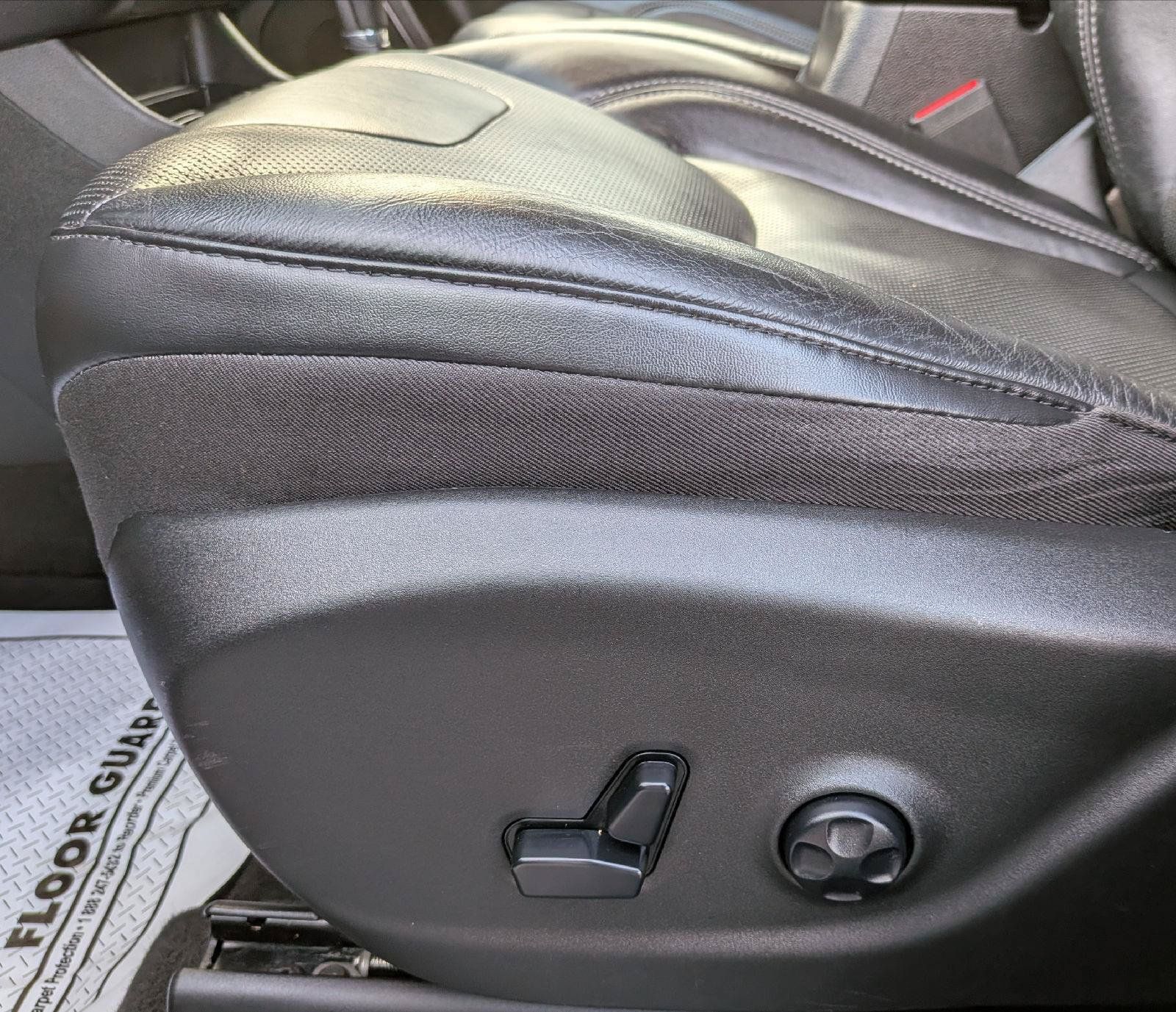 Used 2020 Jeep Cherokee Limited FWD image 15