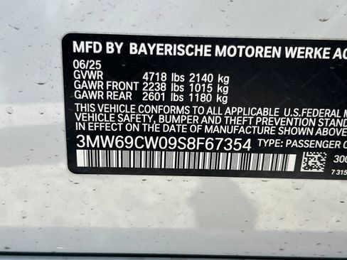 Used 2025 BMW 330i Sedan w/ Convenience Package image 30