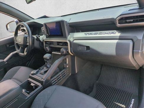 Used 2025 Toyota Tacoma SR AWD/4WD image 20