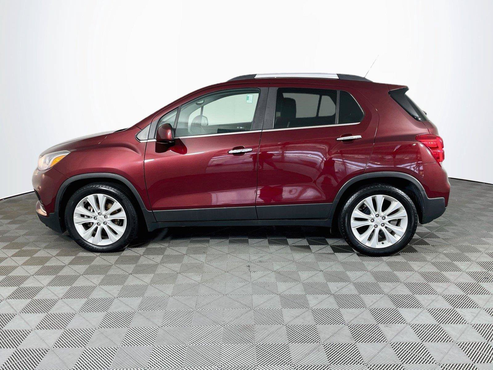 Used 2017 Chevrolet Trax Premier FWD image 4