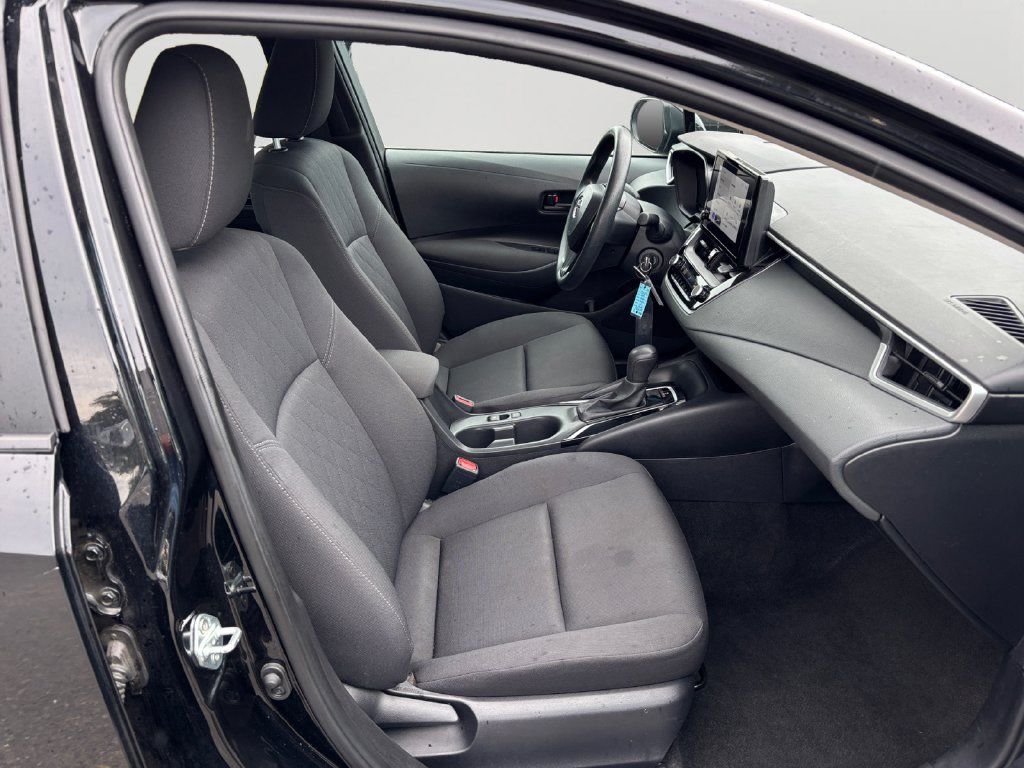 Used 2024 Toyota Corolla LE FWD image 12