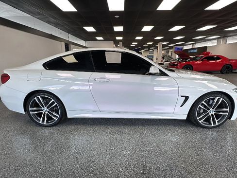 Used 2019 BMW 430i Coupe w/ M Sport Package RWD image 6