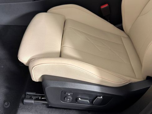 Used 2026 BMW X3 xDrive30 w/ Convenience Package image 11