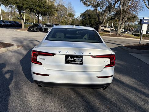 Used 2020 Volvo S60 T5 Momentum w/ Protection Package Premier image 17