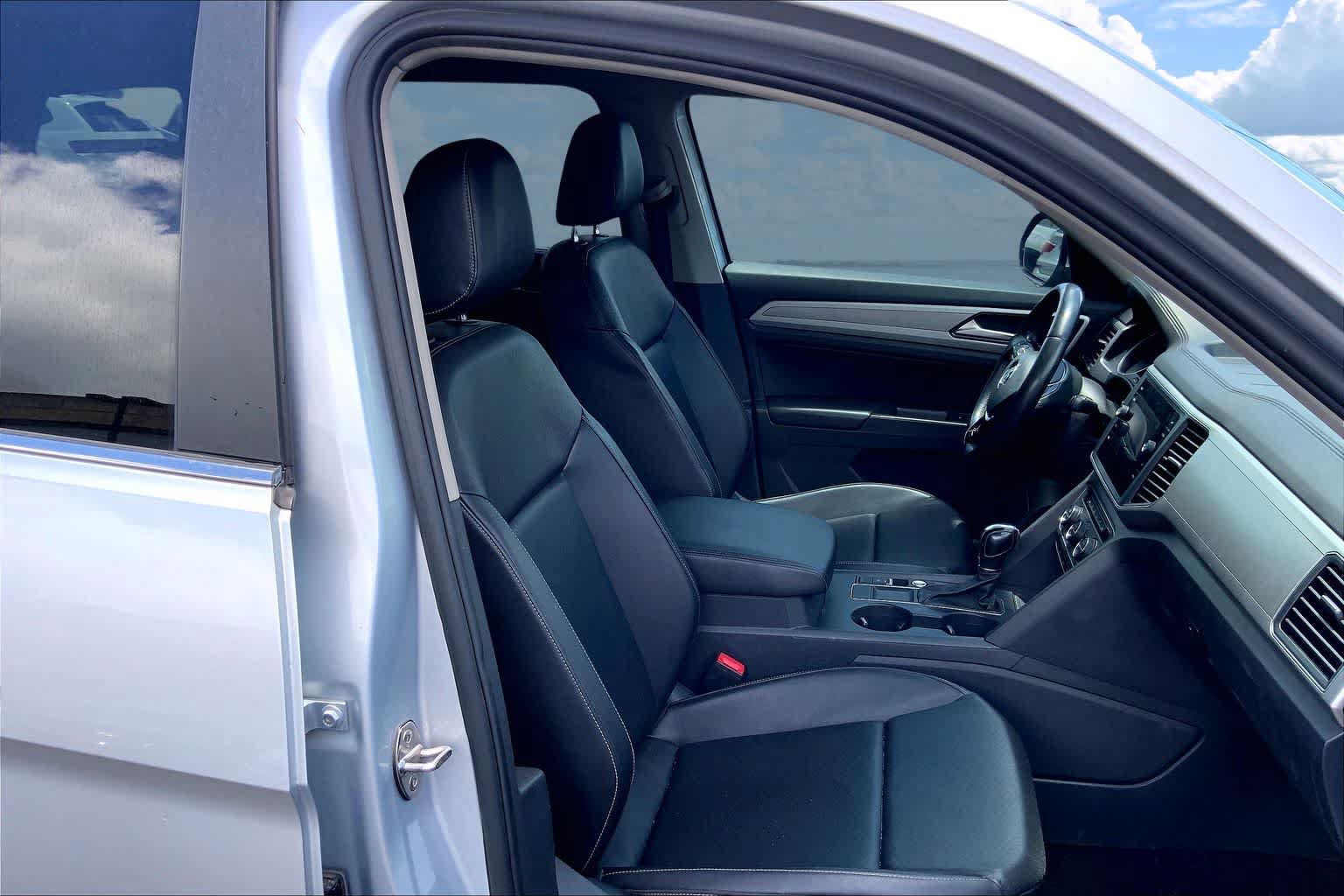 Used 2019 Volkswagen Atlas SE w/ Towing Package FWD image 13