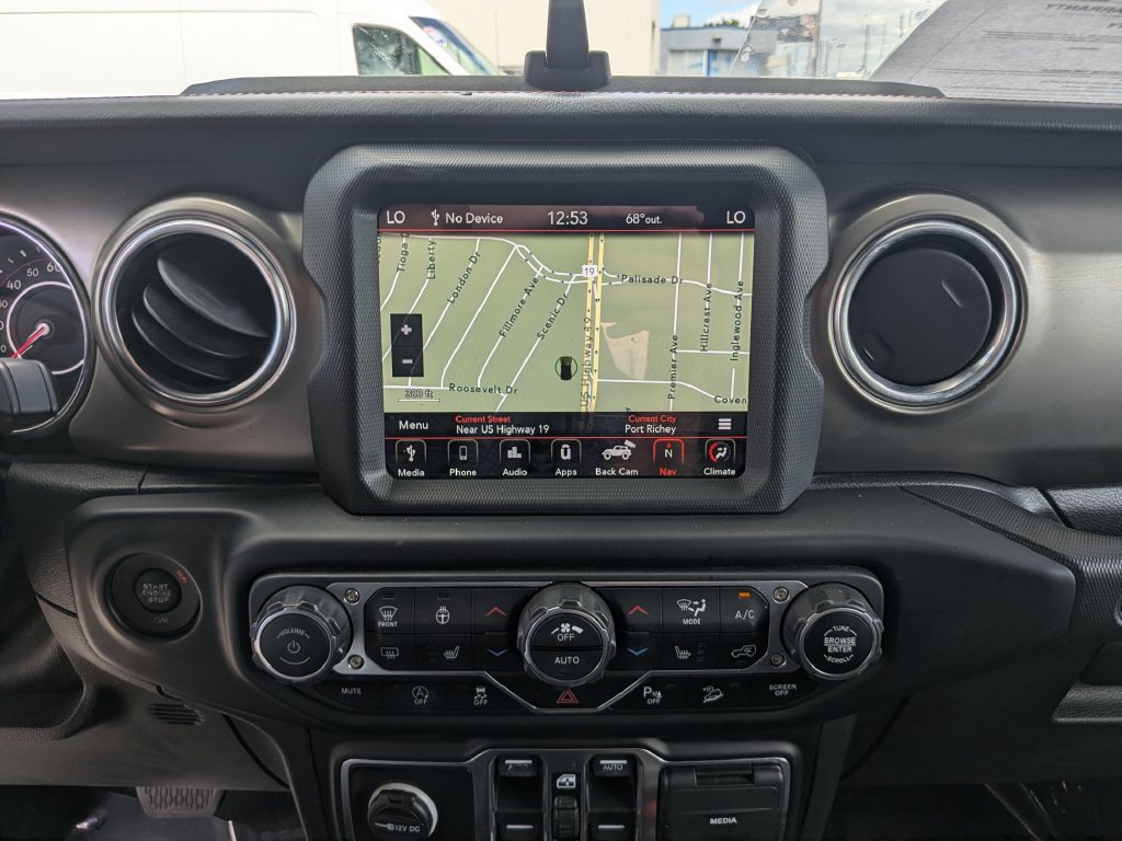 Used 2019 Jeep Wrangler Unlimited Rubicon w/ Dual Top Group AWD/4WD image 23