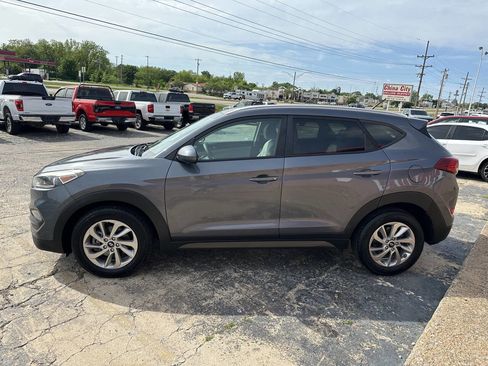 Used 2016 Hyundai Tucson SE w/ Option Group 02 FWD image 6