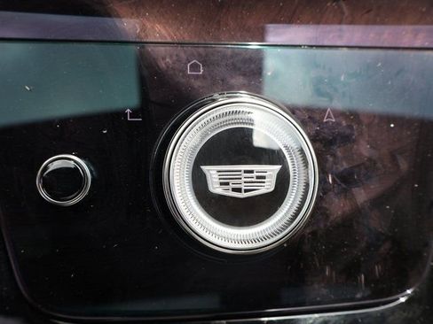 Certified 2025 Cadillac Escalade Premium Luxury Platinum image 36