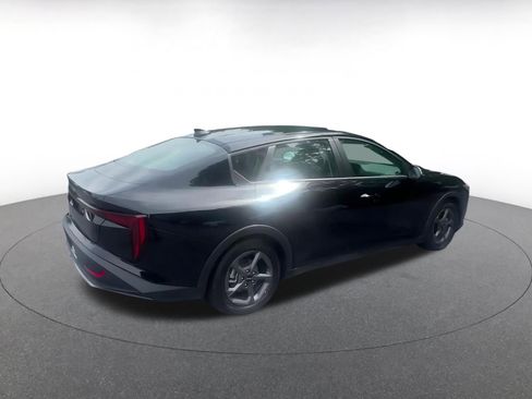 Used 2025 Kia K4 FWD image 15