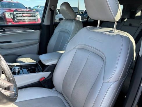 Used 2022 Jeep Grand Cherokee L Overland AWD/4WD image 13