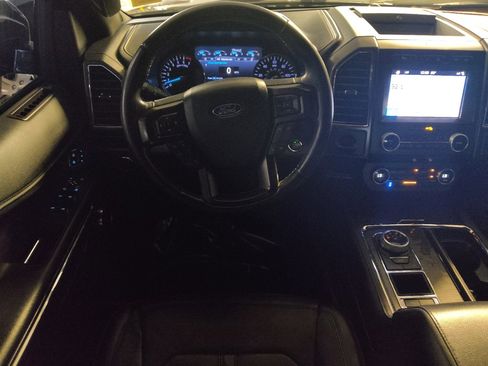 Used 2019 Ford Expedition Limited w/ Equipment Group 302A RWD image 22
