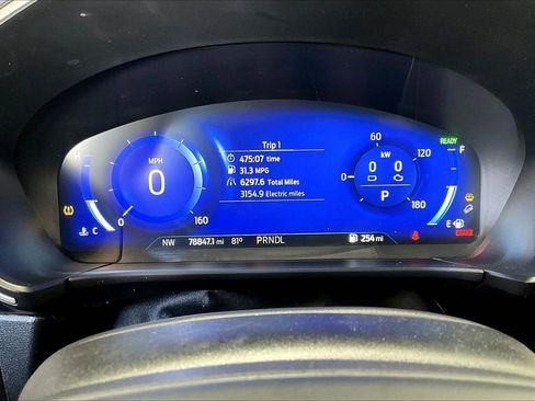 Used 2020 Ford Escape SE Sport image 17