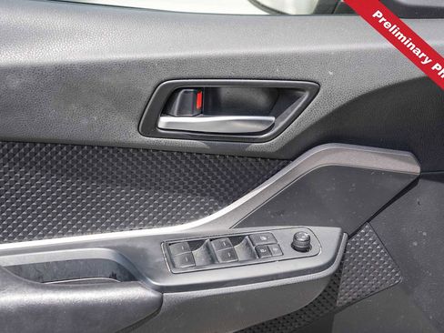 Used 2020 Toyota C-HR LE FWD image 16