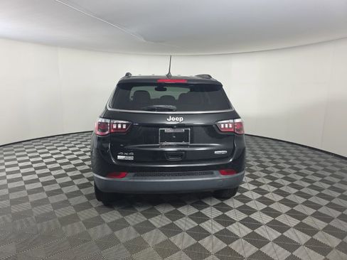 Used 2020 Jeep Compass Latitude AWD/4WD image 4