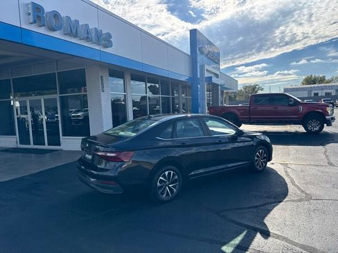 Used 2025 Volkswagen Jetta S FWD image 4
