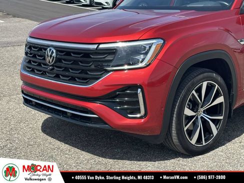 Used 2024 Volkswagen Atlas SEL Premium R-Line AWD/4WD image 7